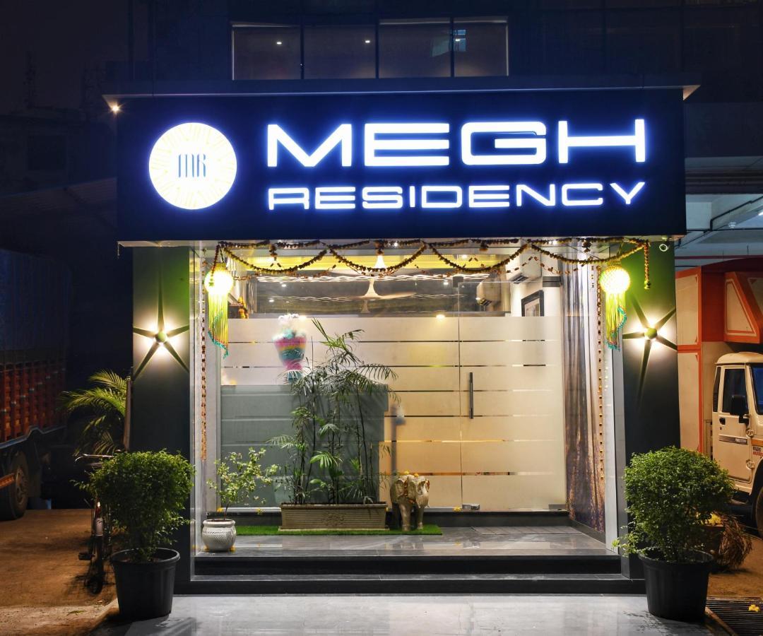 Megh Residency Navi Mumbai Hotel Buitenkant foto