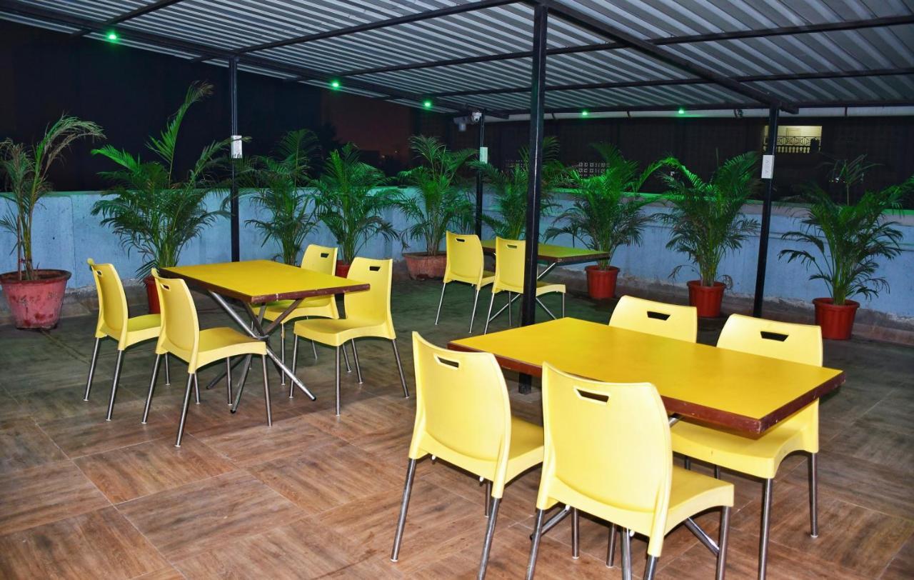 Megh Residency Navi Mumbai Hotel Buitenkant foto
