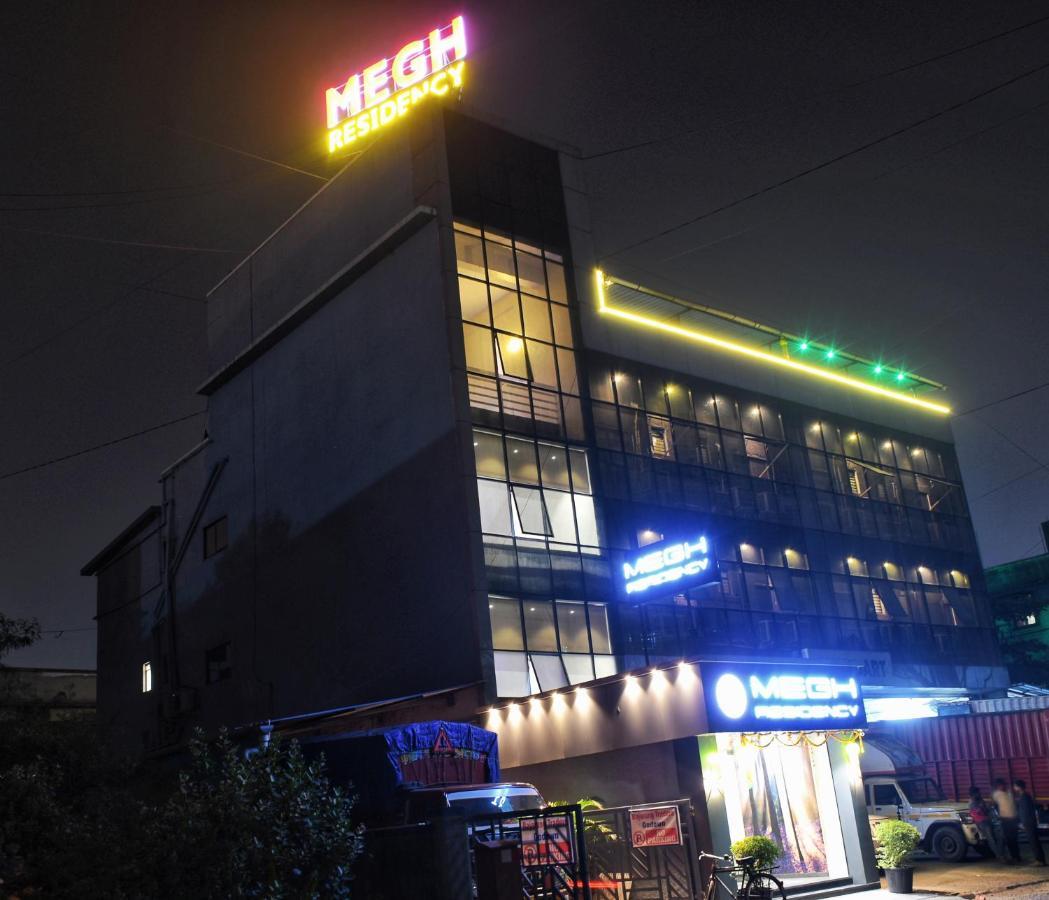 Megh Residency Navi Mumbai Hotel Buitenkant foto