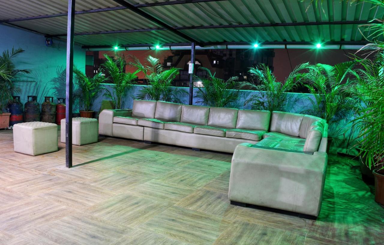 Megh Residency Navi Mumbai Hotel Buitenkant foto
