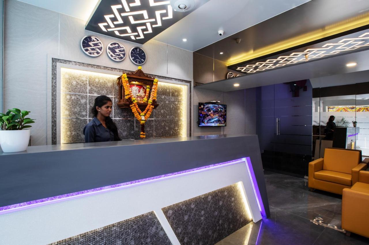 Megh Residency Navi Mumbai Hotel Buitenkant foto