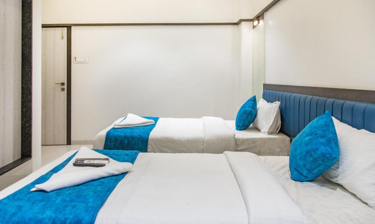Megh Residency Navi Mumbai Hotel Buitenkant foto